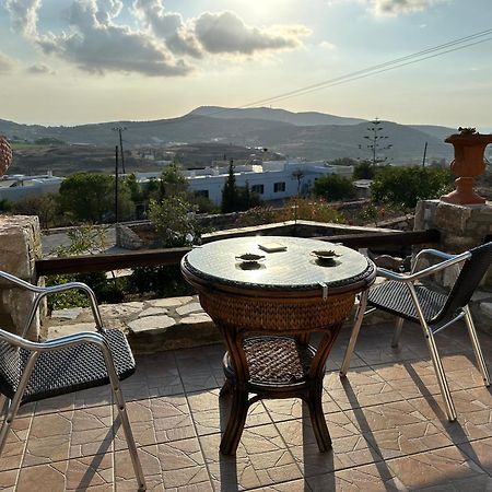 Πέτρινο Εξοχικό Σπίτι Στη Σύρο Agros  ภายนอก รูปภาพ