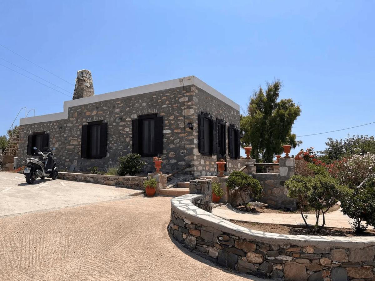 Πέτρινο Εξοχικό Σπίτι Στη Σύρο Agros  ภายนอก รูปภาพ