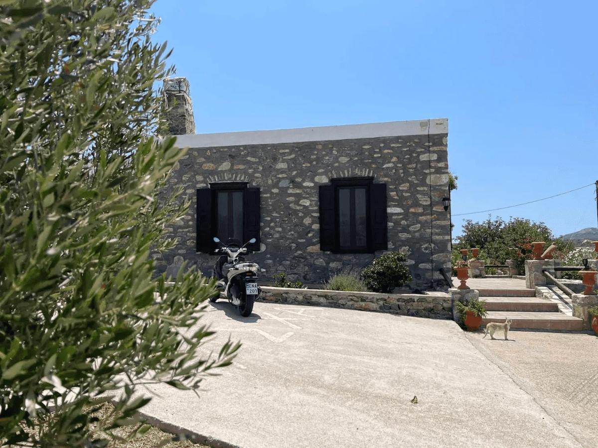 Πέτρινο Εξοχικό Σπίτι Στη Σύρο Agros  ภายนอก รูปภาพ