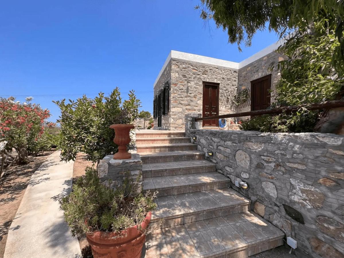 Πέτρινο Εξοχικό Σπίτι Στη Σύρο Agros  ภายนอก รูปภาพ