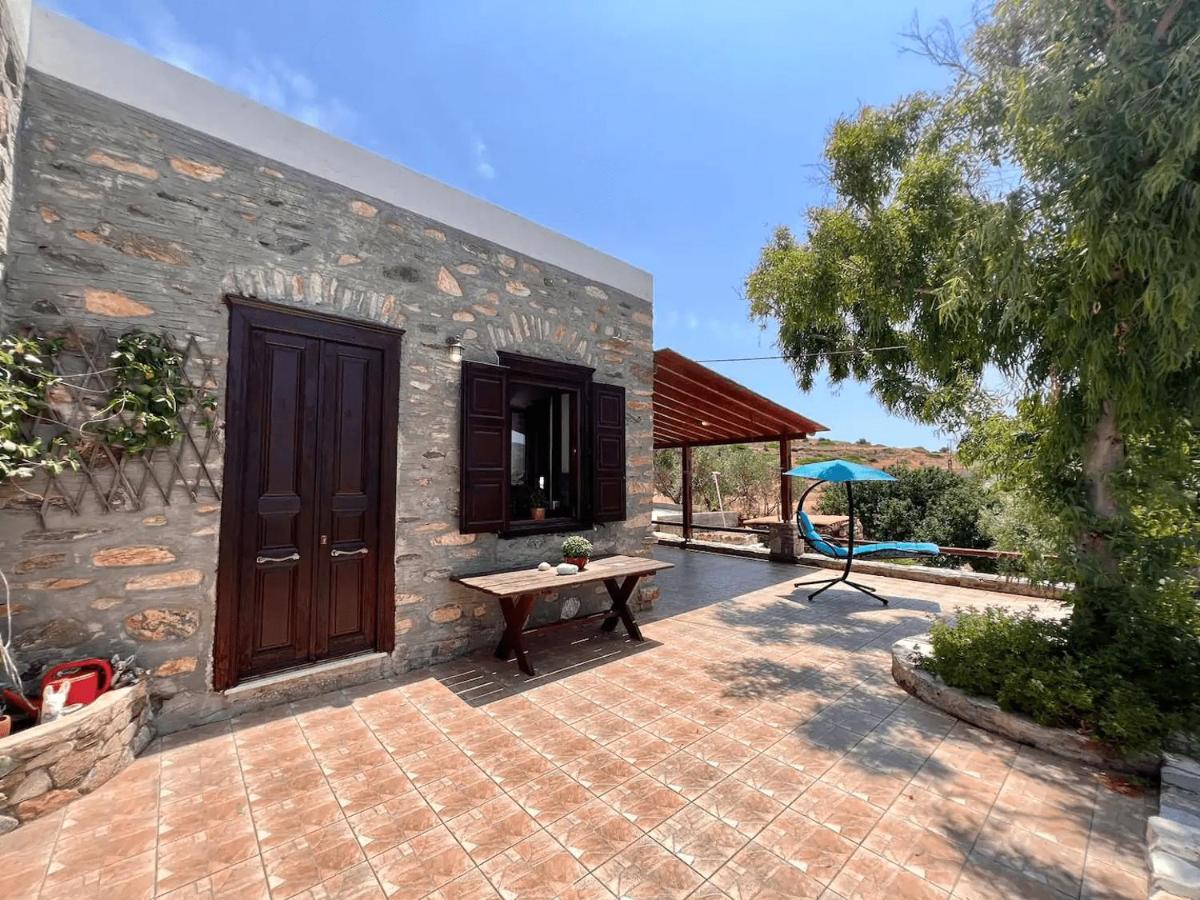 Πέτρινο Εξοχικό Σπίτι Στη Σύρο Agros  ภายนอก รูปภาพ